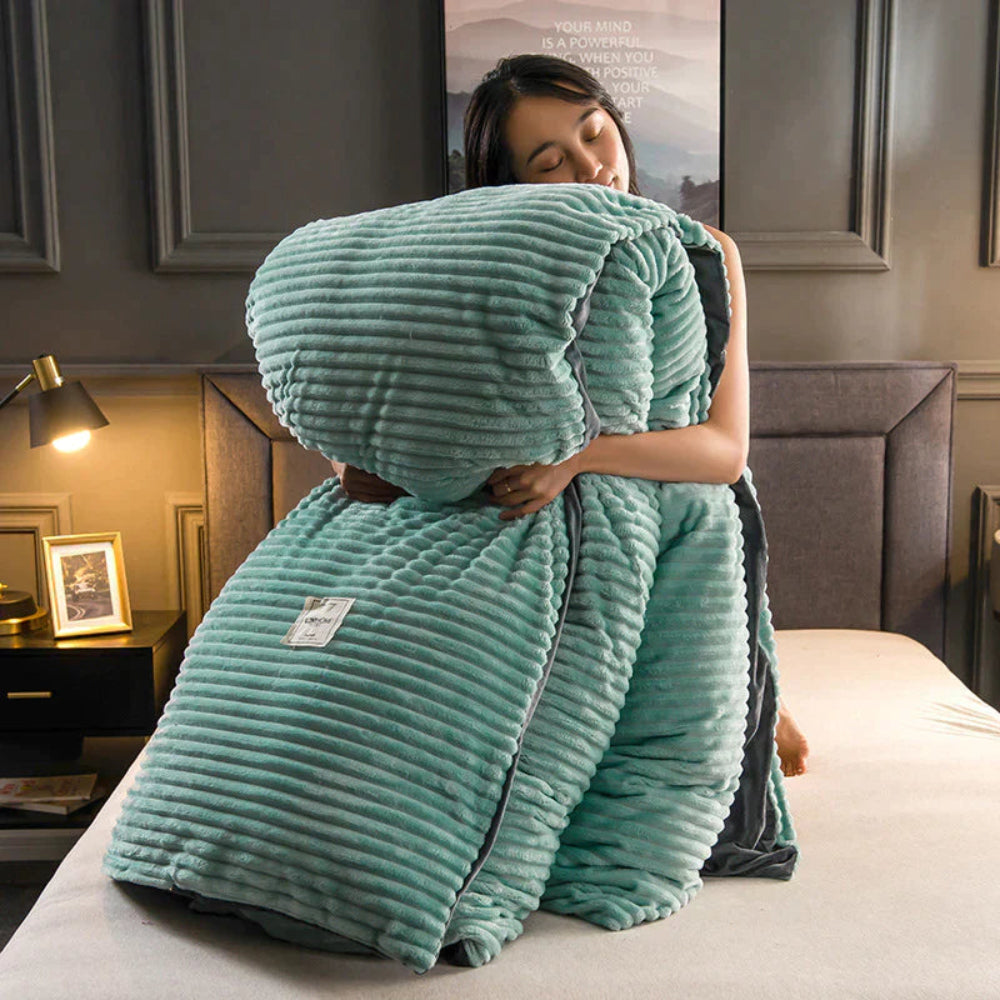 Winter Plush Duvet Cover Set With Bedspread Look Design