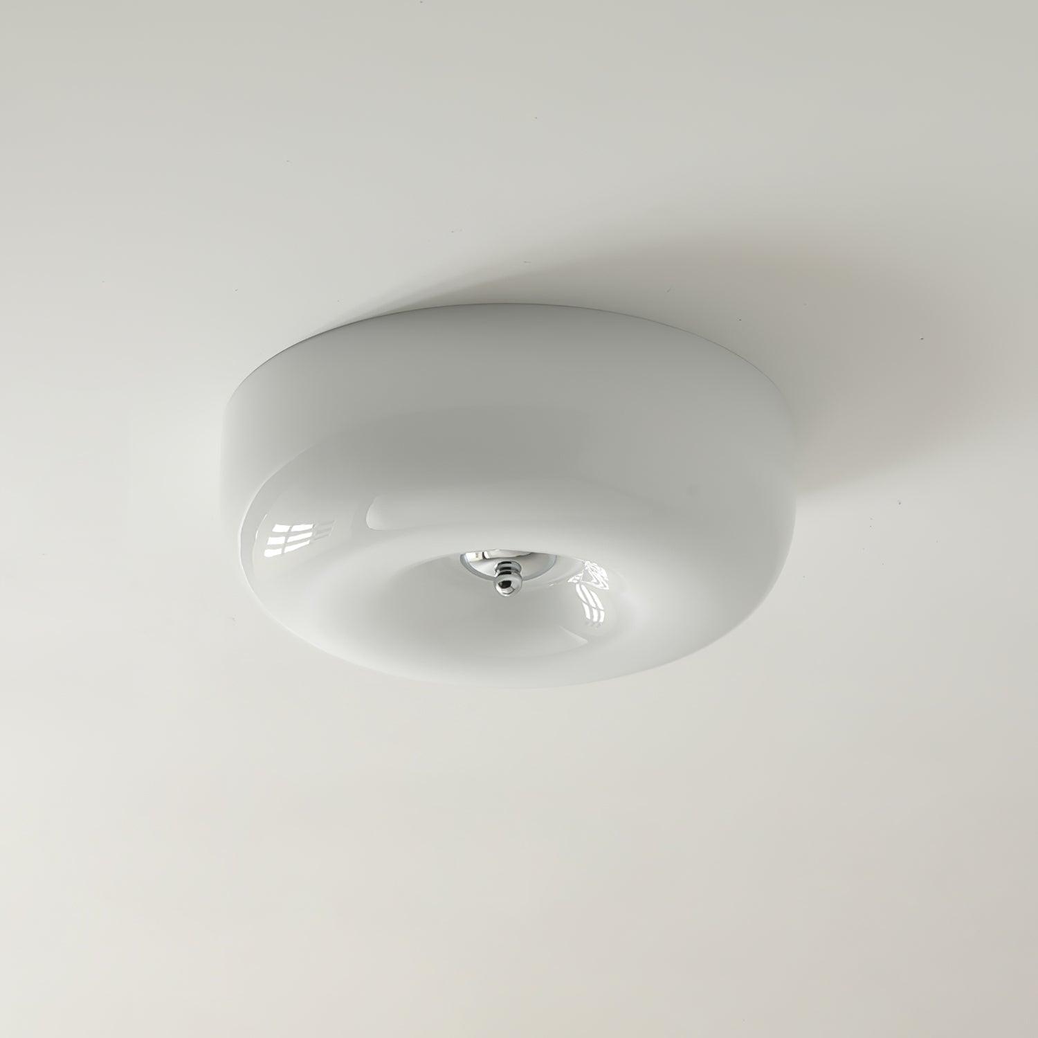 Lámpara de techo de vidrio lechoso color crema con acento plateado, regulable en blanco cálido
