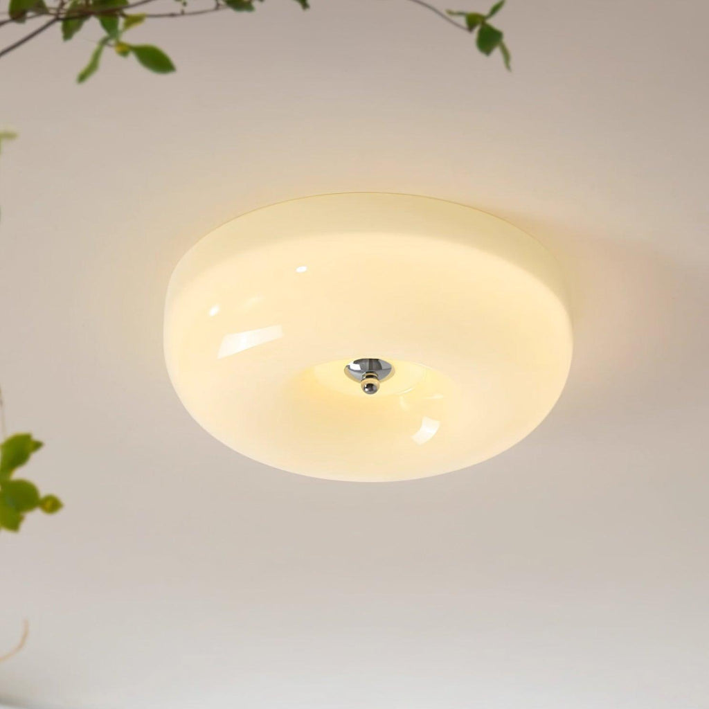 Lámpara de techo de vidrio lechoso color crema con acento plateado, regulable en blanco cálido
