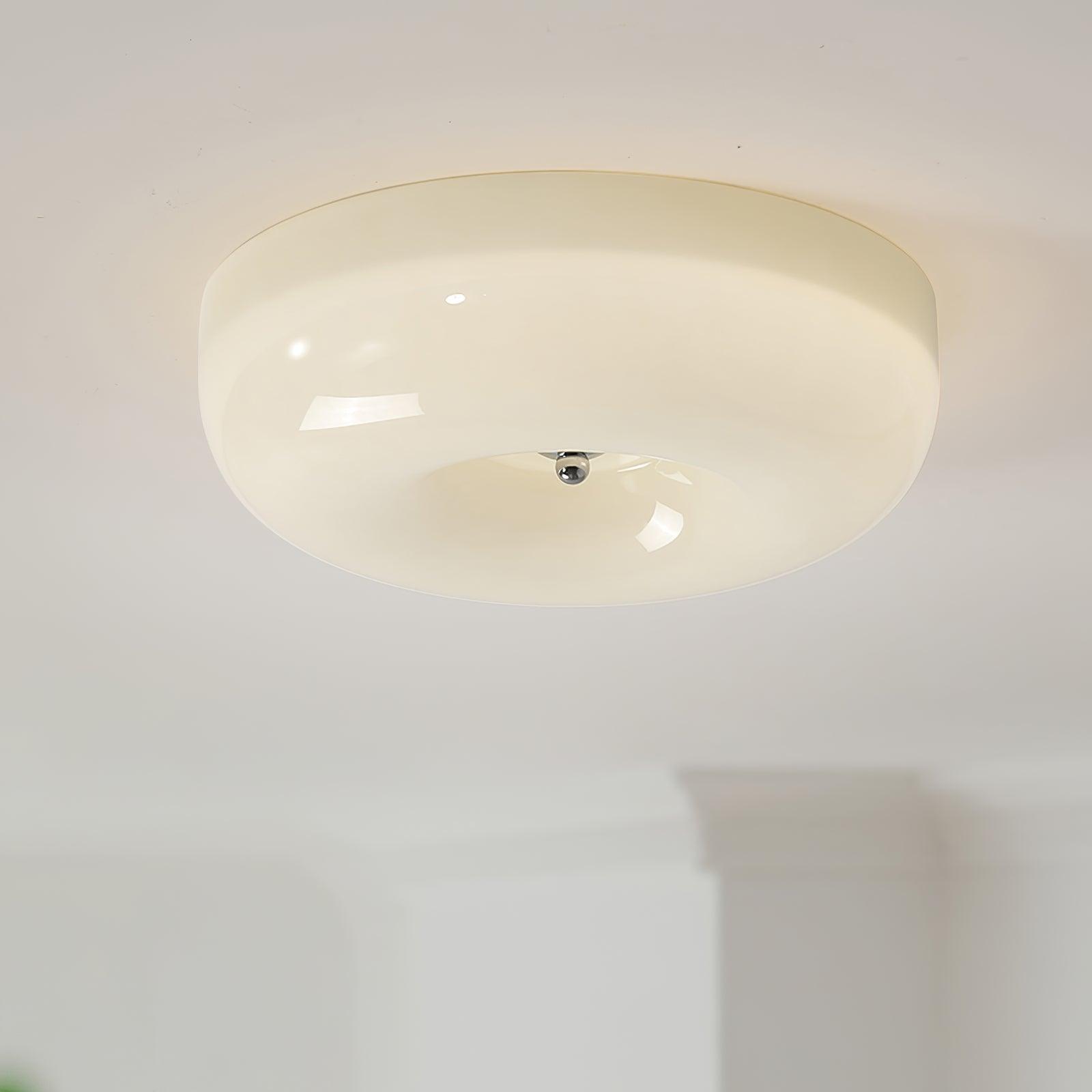 Lámpara de techo de vidrio lechoso color crema con acento plateado, regulable en blanco cálido