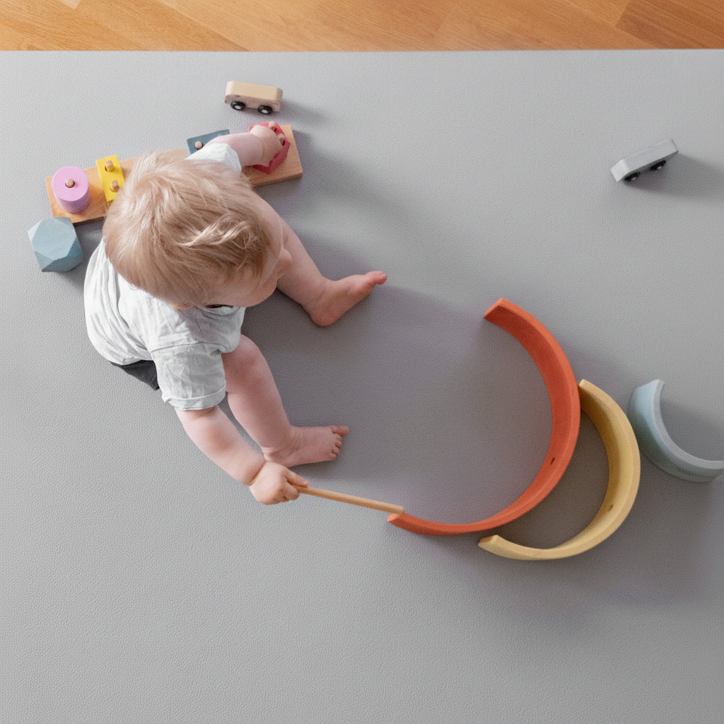 Myk skum babykrypepute med sklisikker overflate for trygg lek