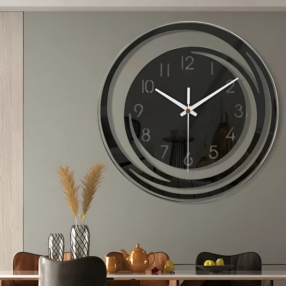 ساعة حائط سورانا بتصميم نوردic حديث مع لمسة أكريليك سوداء