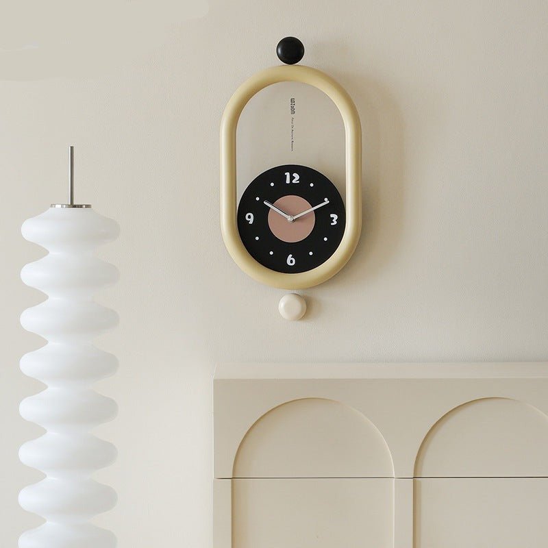 Aurelia Lång Väggklocka med Lyxig 3D-design och Tyst Rörelse