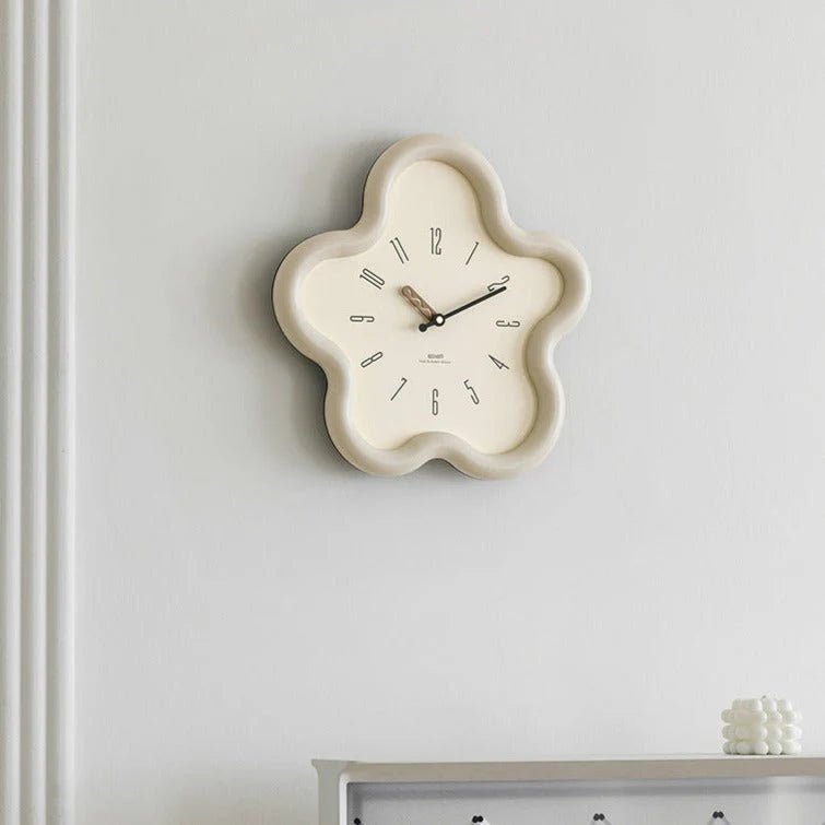PetalGlow 3D Blomma Pendel Väggklocka med Tyst Rörelse