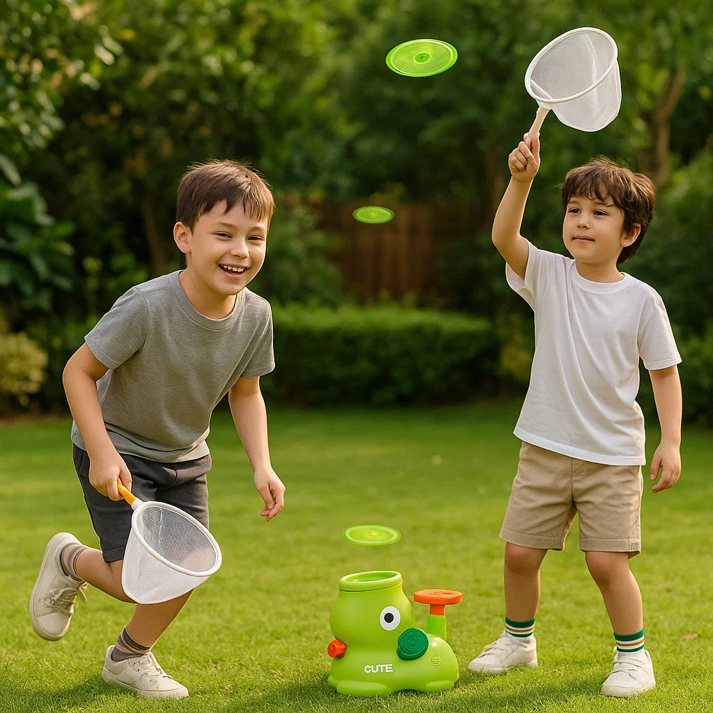 Aktivní dětská hra s frisbee a sítí pro chytání a hraní