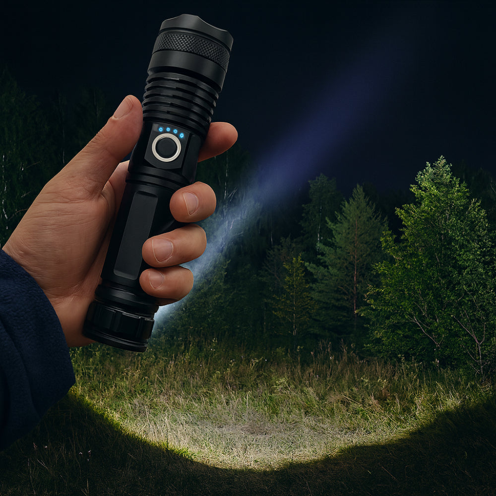 Lanterna portátil recarregável LED para uso noturno ao ar livre