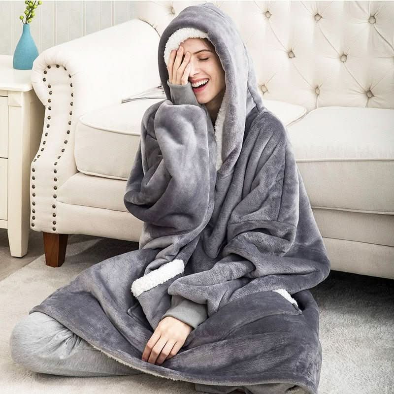 Couverture à capuche en polaire CozyNest pour un confort ultime
