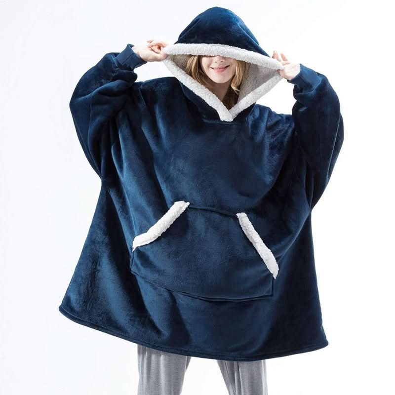 Couverture à capuche en polaire CozyNest pour un confort ultime