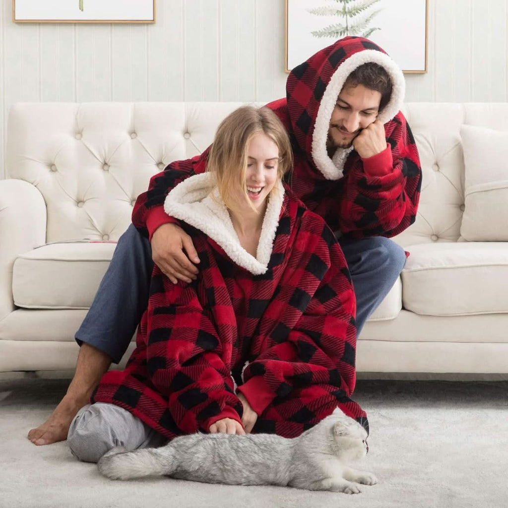 Couverture à capuche en polaire CozyNest pour un confort ultime