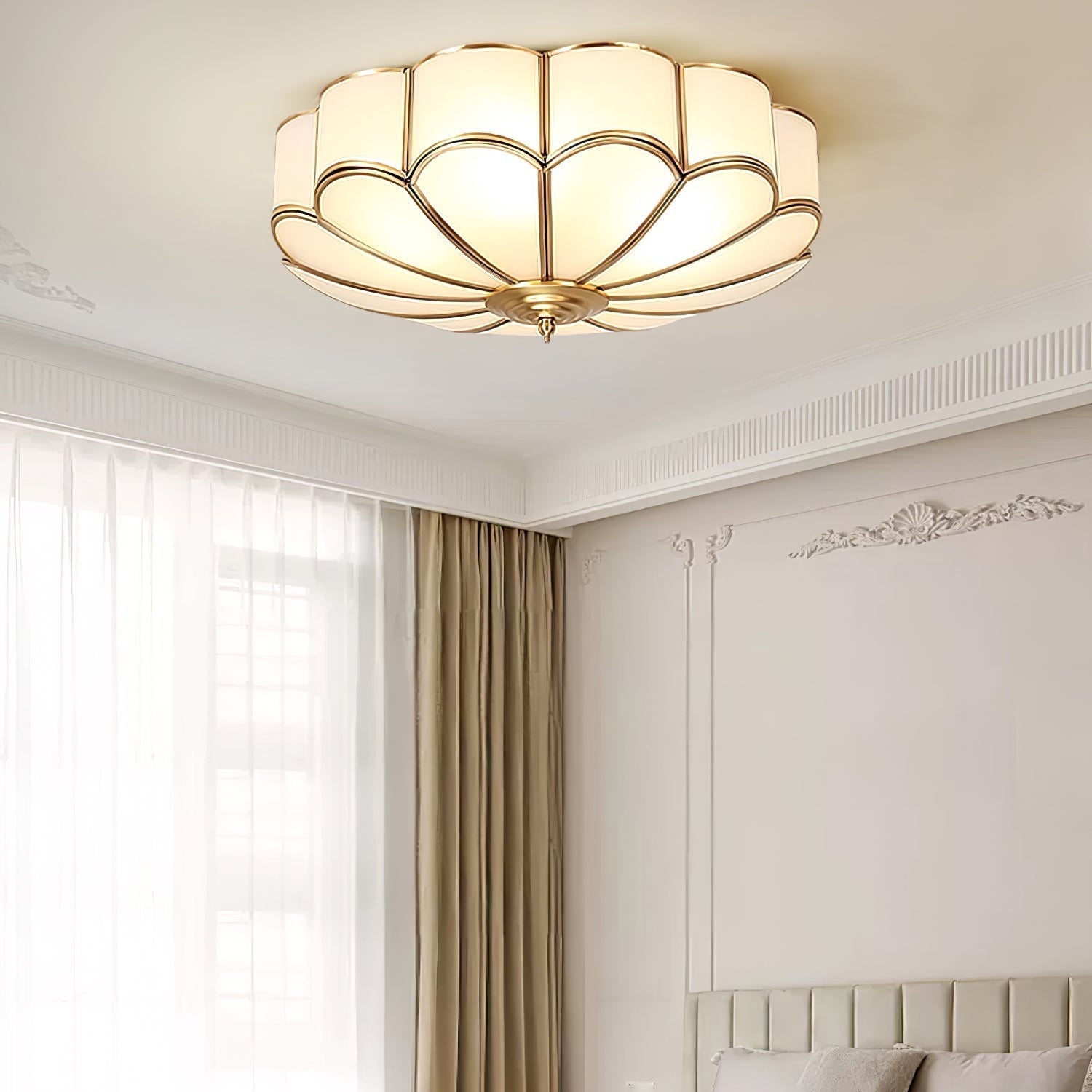 Lámpara de techo redonda de vidrio y latón dorado para sala de estar, pasillo y comedor con luz cálida difusa