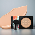 Kompaktní pudrový make-up s vestavěným aplikátorem pro přirozené krytí
