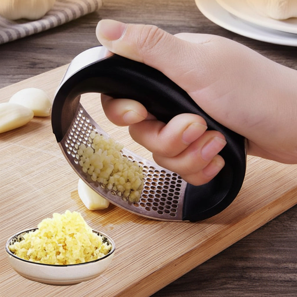 Garlic Press Stainless Steel Handheld Crusher With Ergonomic Handle