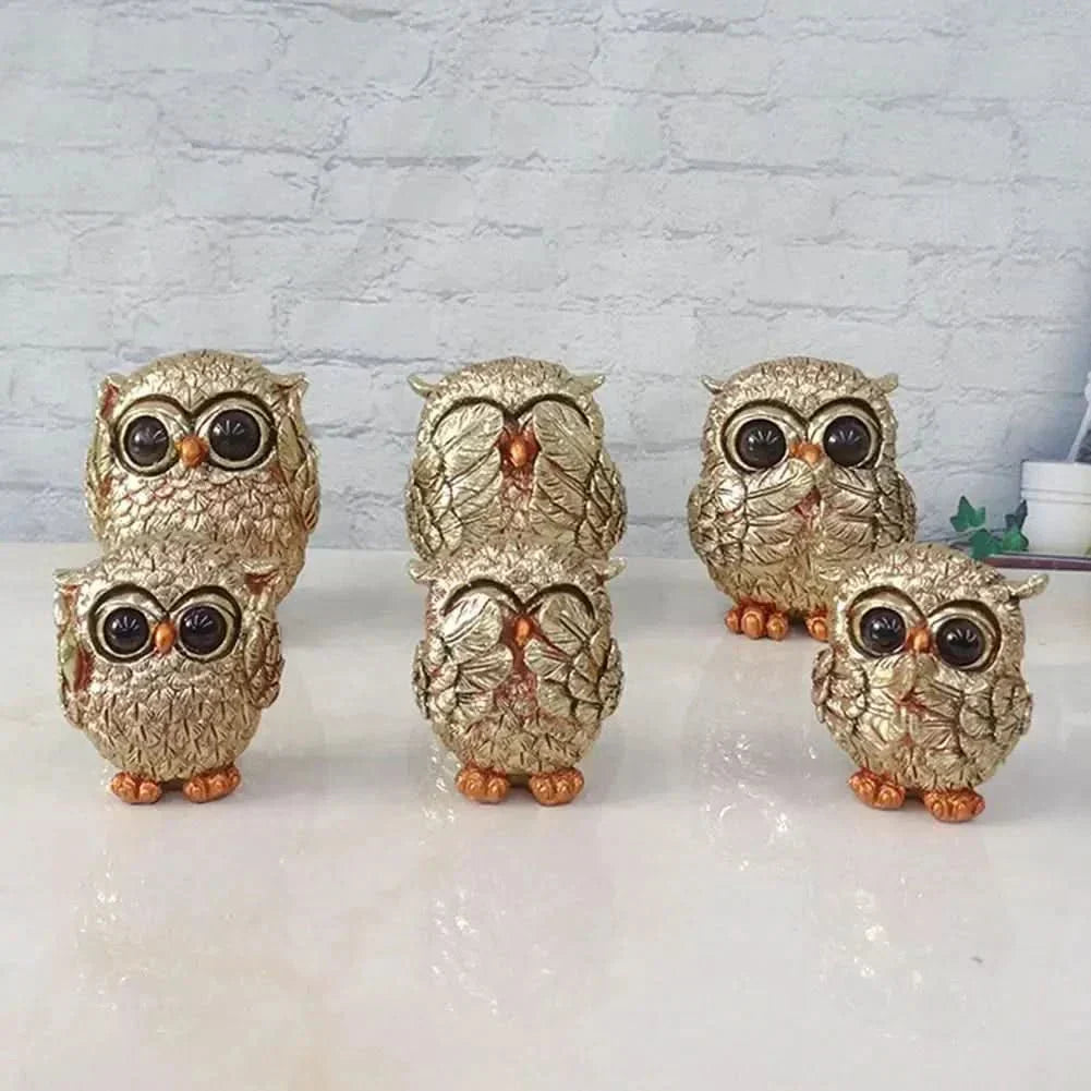 金箔仕上げのフクロウ装飾像 手彫りで懐かしいホームアクセント
