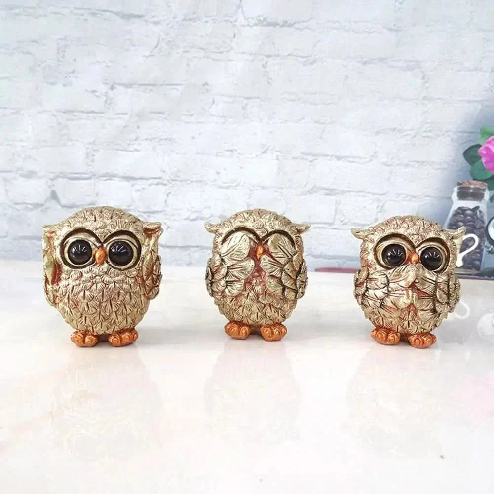金箔仕上げのフクロウ装飾像 手彫りで懐かしいホームアクセント