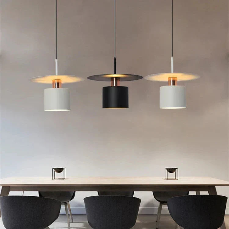 Lampada a sospensione minimalista moderna per interni contemporanei