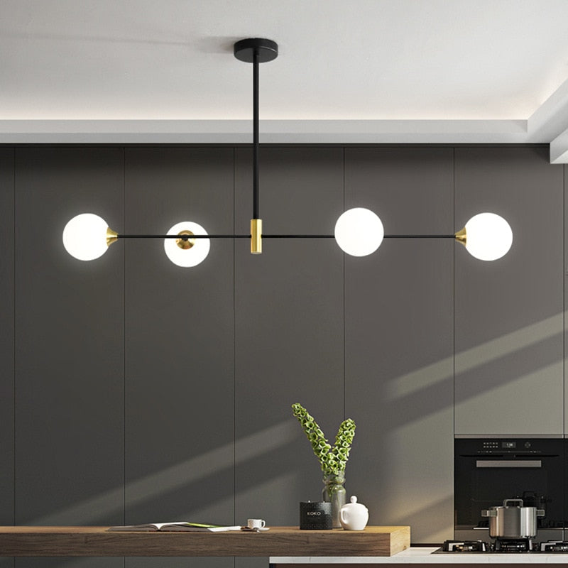 Novaelle Nordic Glass Kugellampen-Schirm Deckenleuchte in poliertem Chrom | Snurv