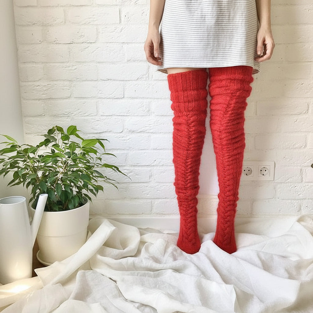 Knee-High Winter Socks For Cozy Warmth And Everyday Comfort