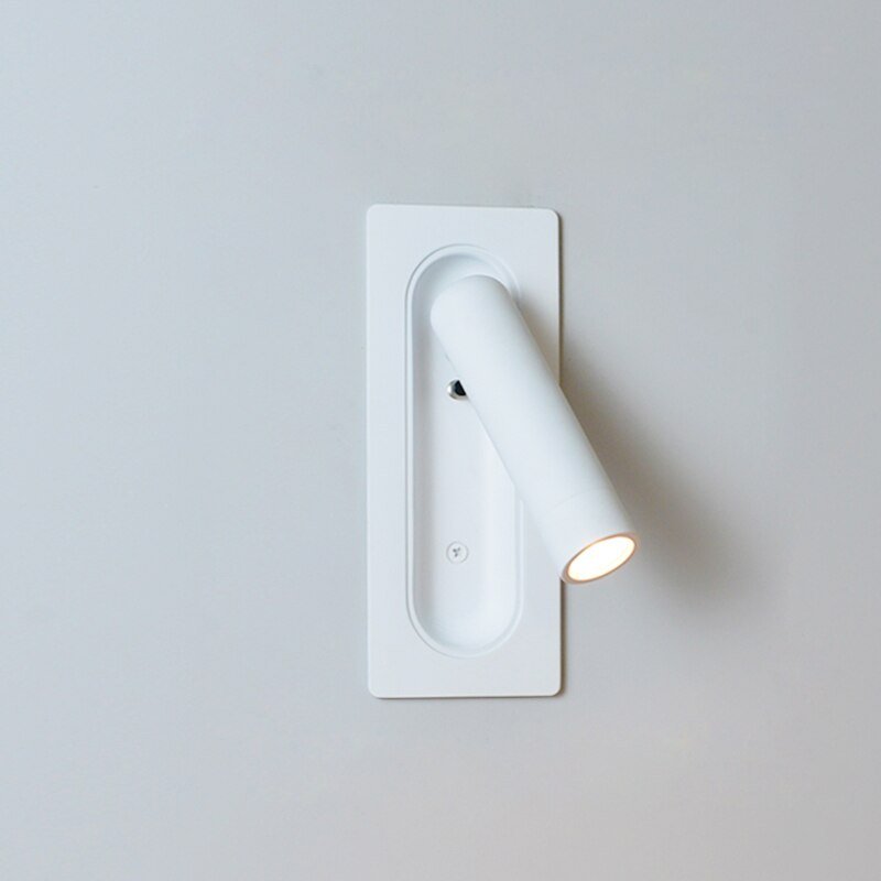 Úzké minimalistické nástěnné světlo na postel pro malé ložnice