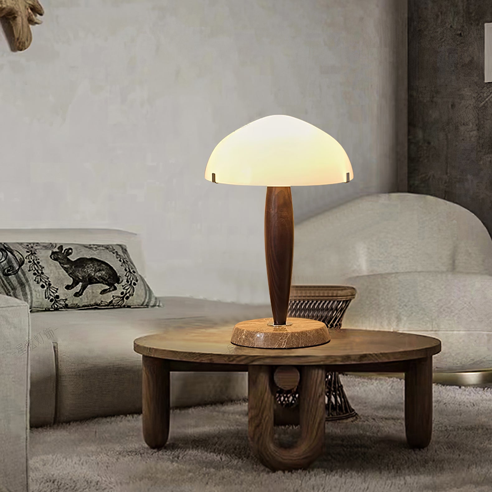 Lampa stołowa Quillhaven inspirowana literaturą, artystyczne oświetlenie
