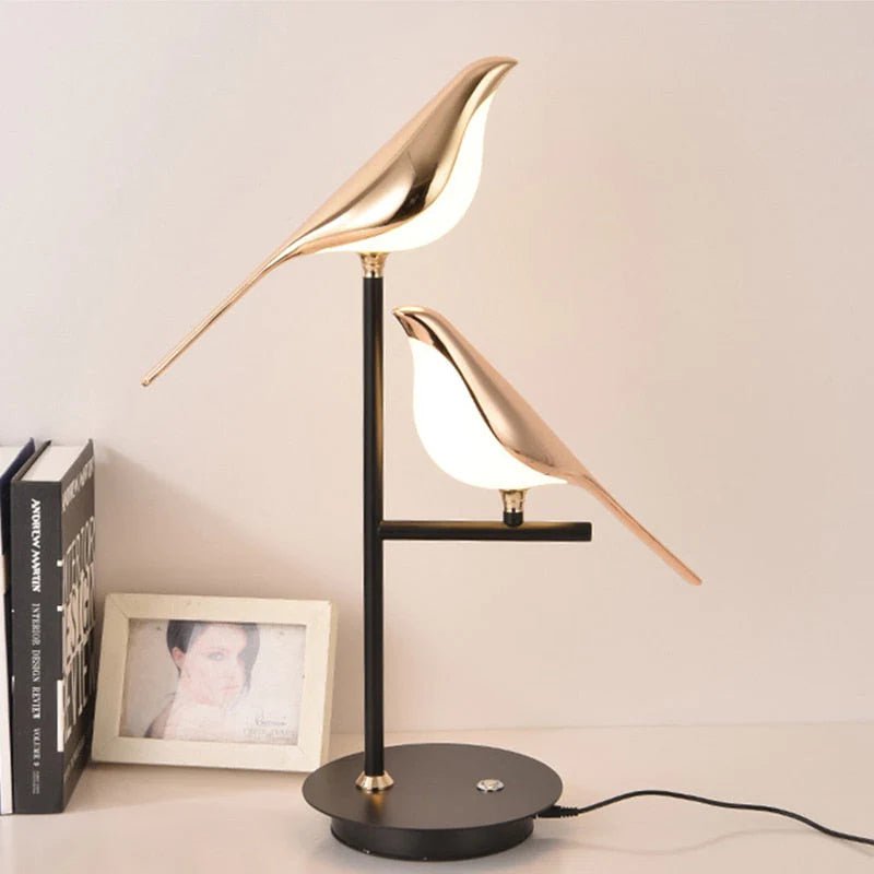 Golden Birdlight seinävalaisin moderni pohjoismainen LED-seinävalaisin