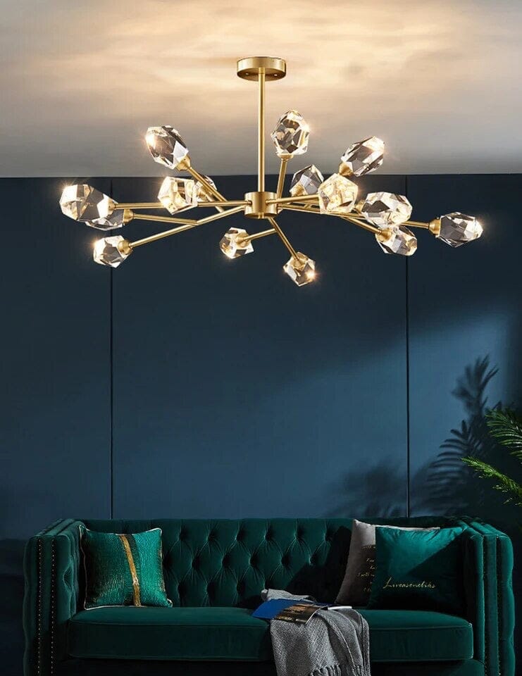 Aurelia Kristall-Hängeleuchte mit modernem Design und hellem Lichtstrahl