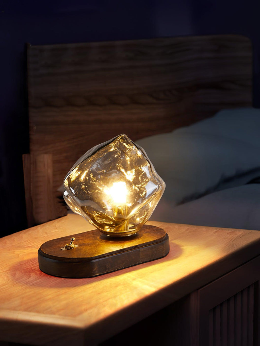 Lampa stołowa Glacierstone Ice Stone ze szkła do dekoracji salonu