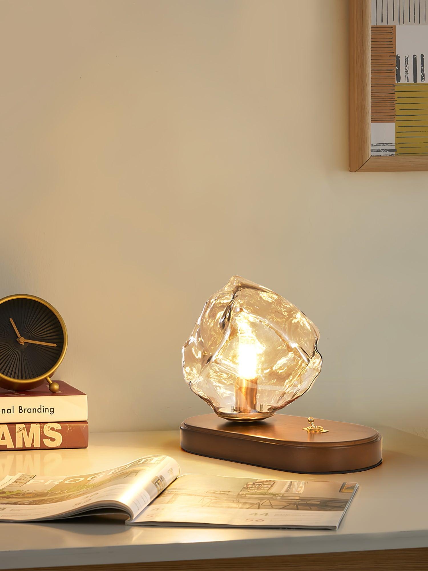 Lampa stołowa Glacierstone Ice Stone ze szkła do dekoracji salonu