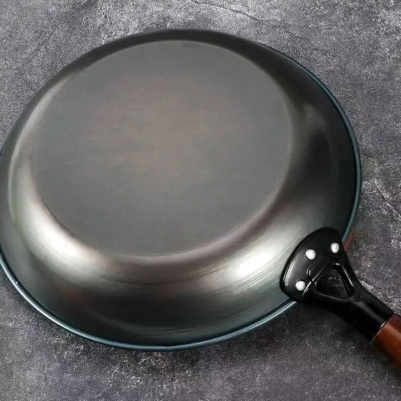 EmberCraft Gjutjärnspanna, Robust Nonstick Stekpanna, Jämn Värmefördelning