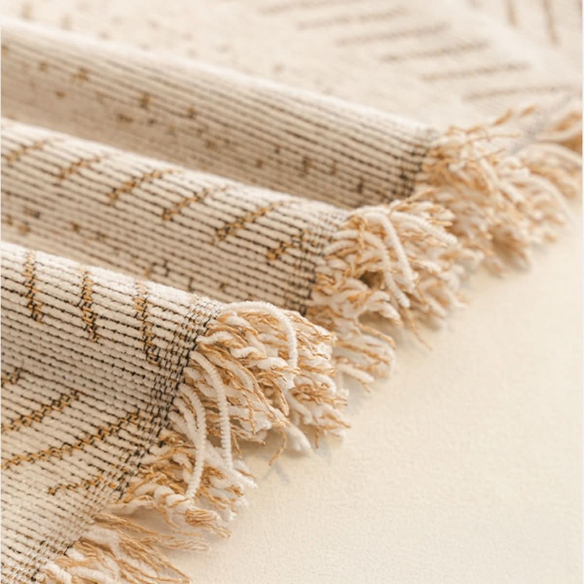 CozyWeave Chenille Sofa Cover Scratch-Resistant And Washable