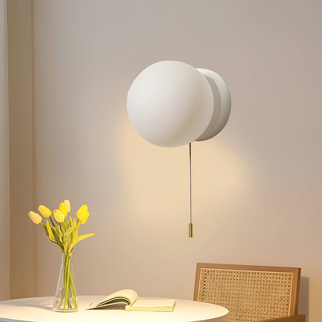 Applique da parete a globo in vetro LED con cordicella, design minimalista | Rosalyssa