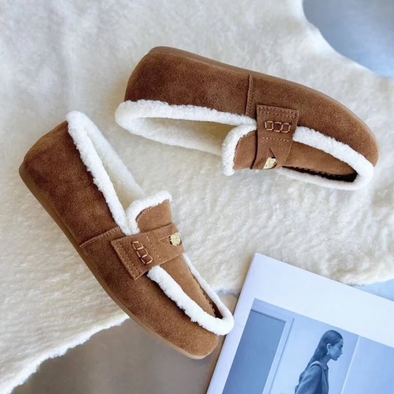 CozyStep Classic naisten mokkanahkaiset loafersit pyöreällä kärjellä ja villavuorella