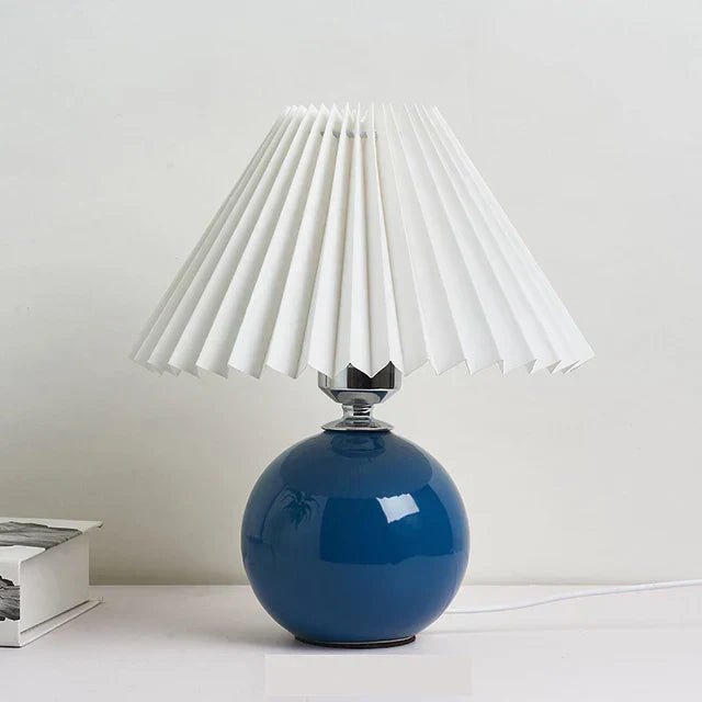 Lampă de masă vintage elegantă Lumera cu abajur pliabil