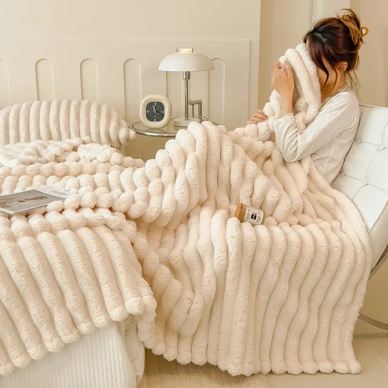 LunaCozy Faux Rabbit Fur Cuddle Blanket For Sofa And Bed