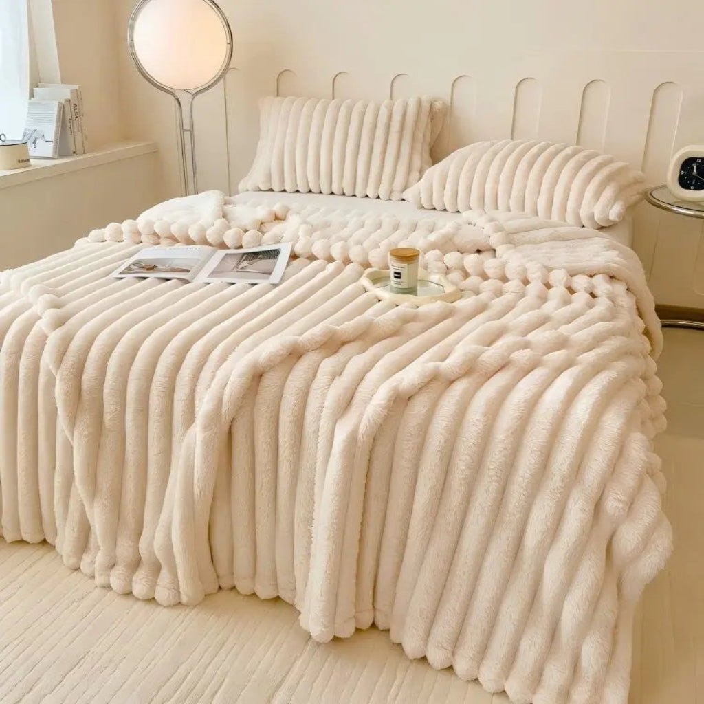 LunaCozy Faux Rabbit Fur Cuddle Blanket For Sofa And Bed