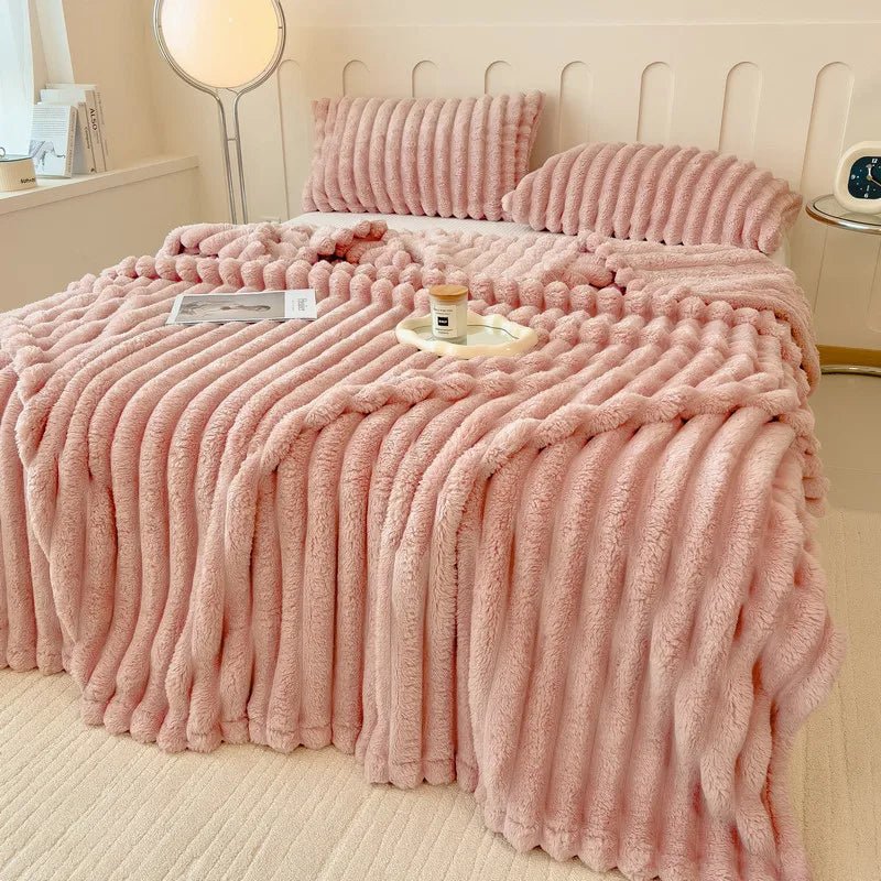 LunaCozy Faux Rabbit Fur Cuddle Blanket For Sofa And Bed