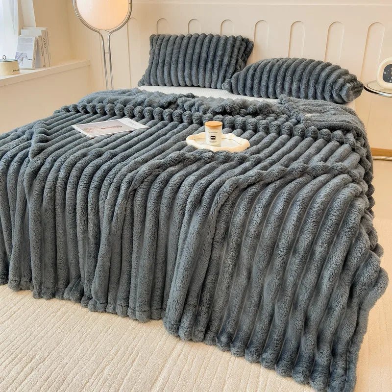 LunaCozy Faux Rabbit Fur Cuddle Blanket For Sofa And Bed