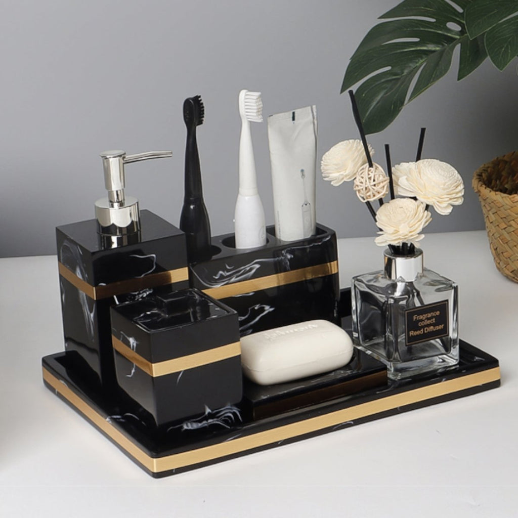 Czarna taca prezentacyjna z marmuru Regal z złotą obręczą do łazienki