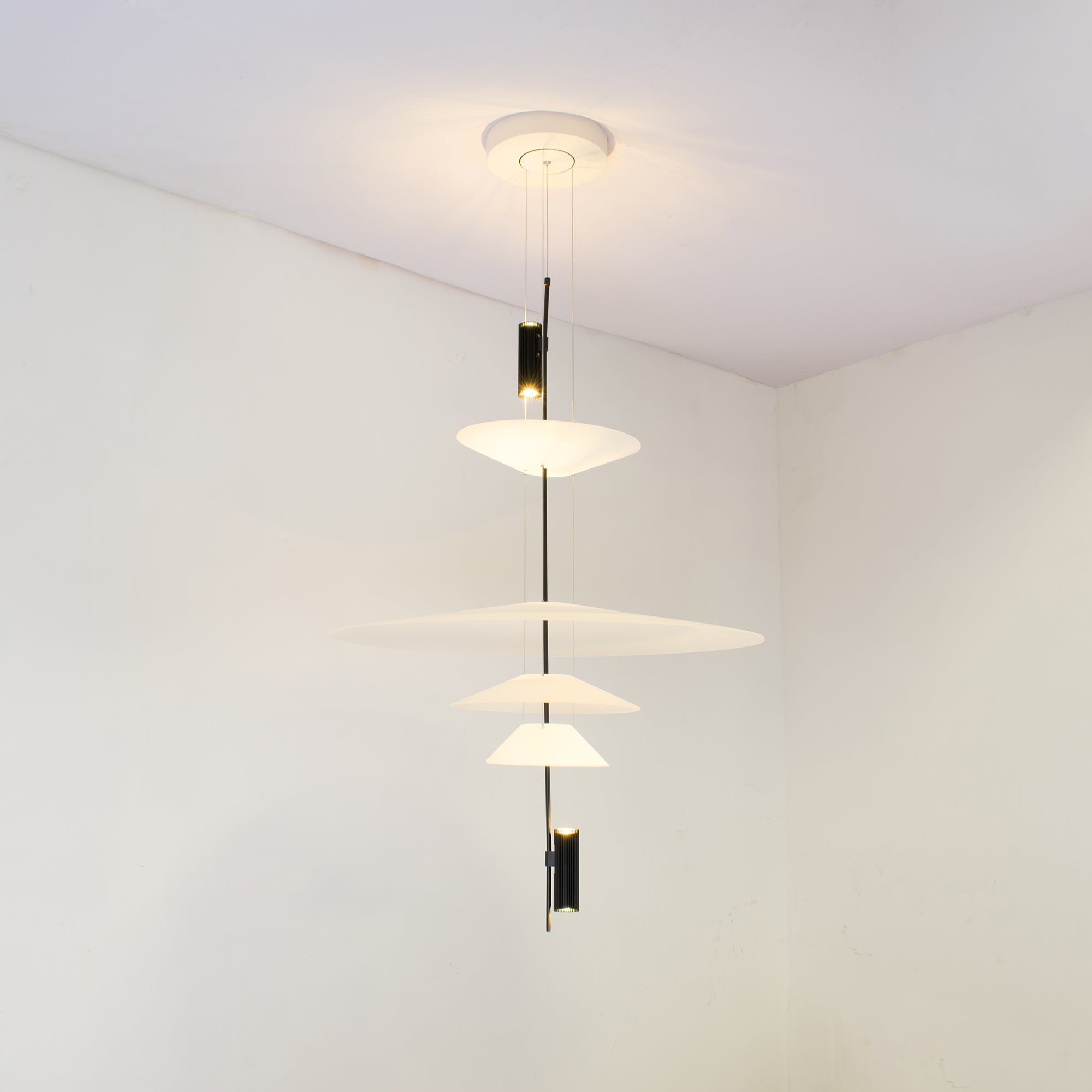 LED Acrylic Gold Black Ceiling Light Chandelier For Living Room And Bedroom, 50 Or 67 Cm
