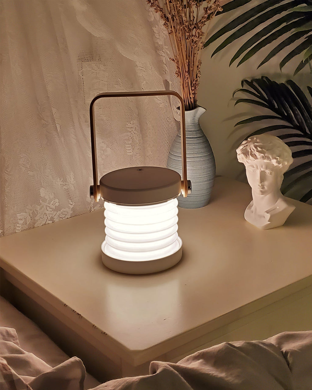 GlowHaven Honeycomb bærbar bordlampe med koselig glød
