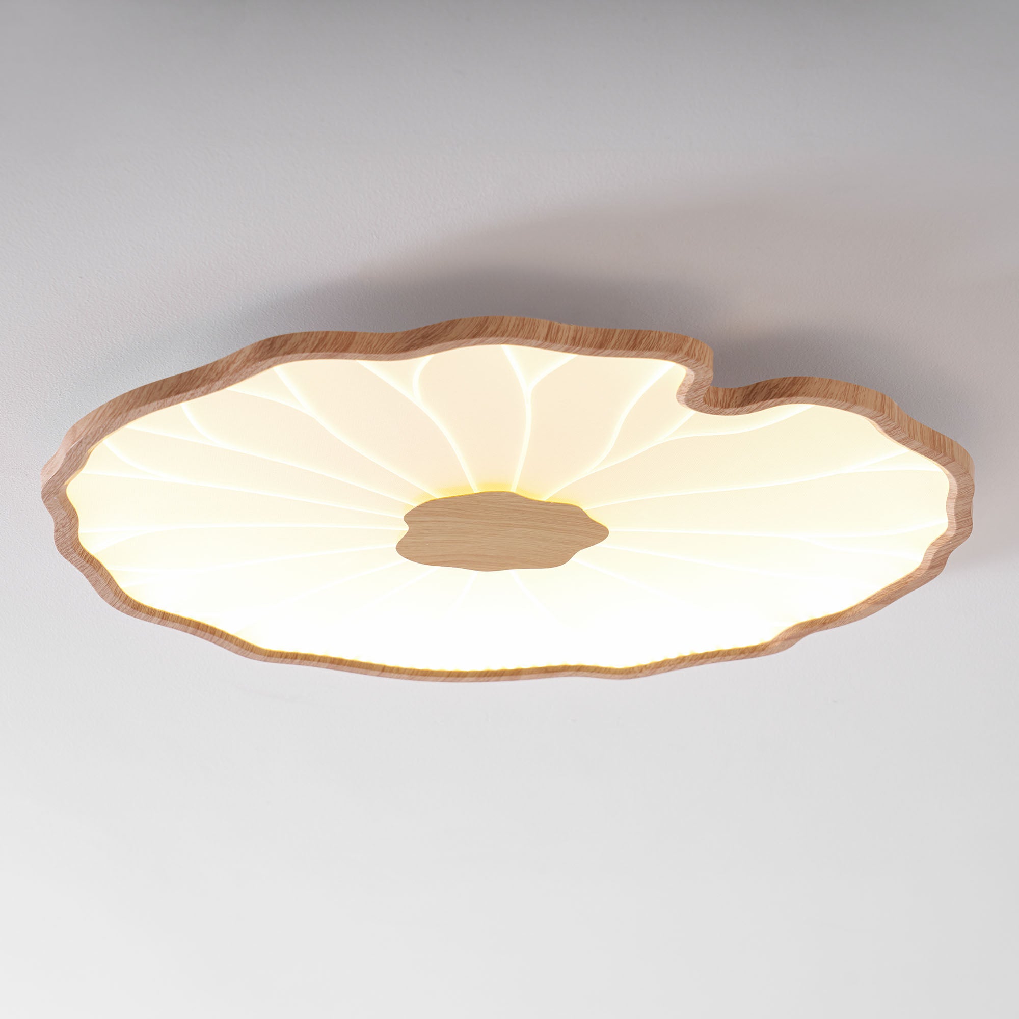 Plafonnier Feuille de Lotus Aspect Bois, Acrylique et Métal, LED 3000K-6000K
