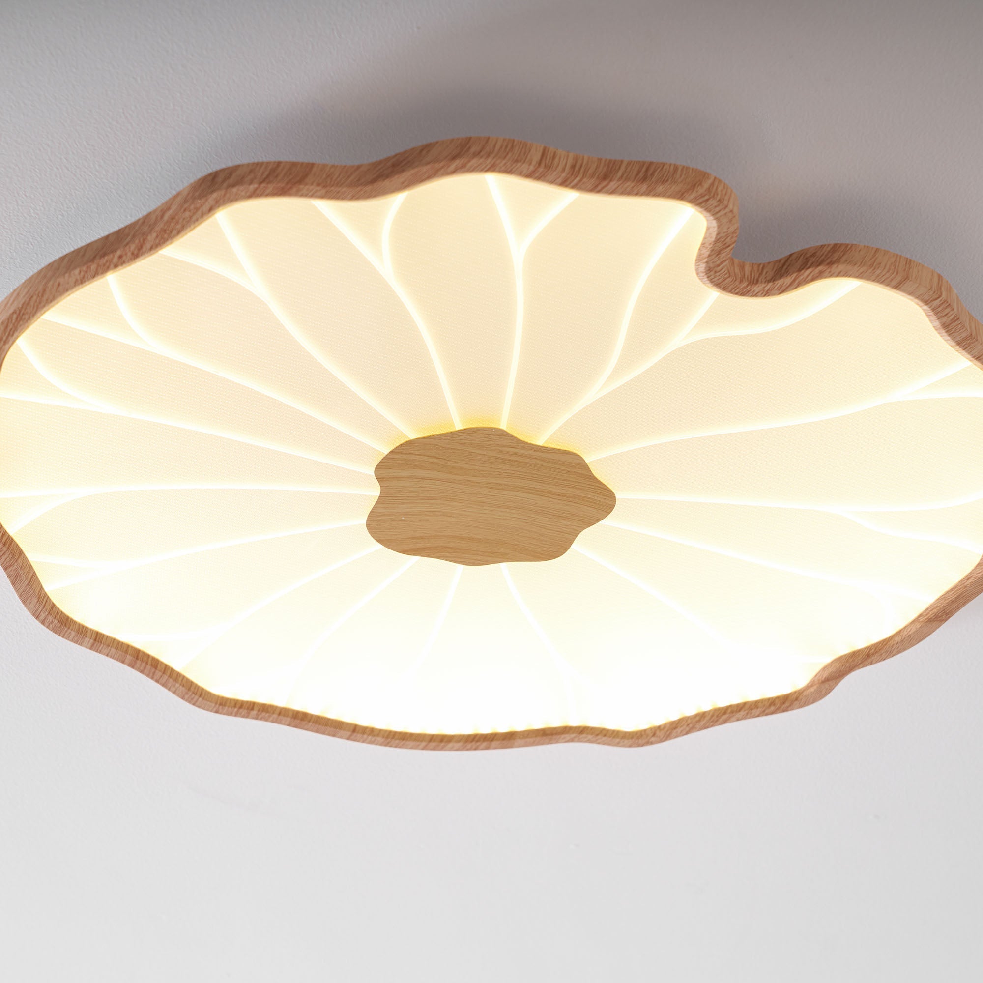 Plafonnier Feuille de Lotus Aspect Bois, Acrylique et Métal, LED 3000K-6000K