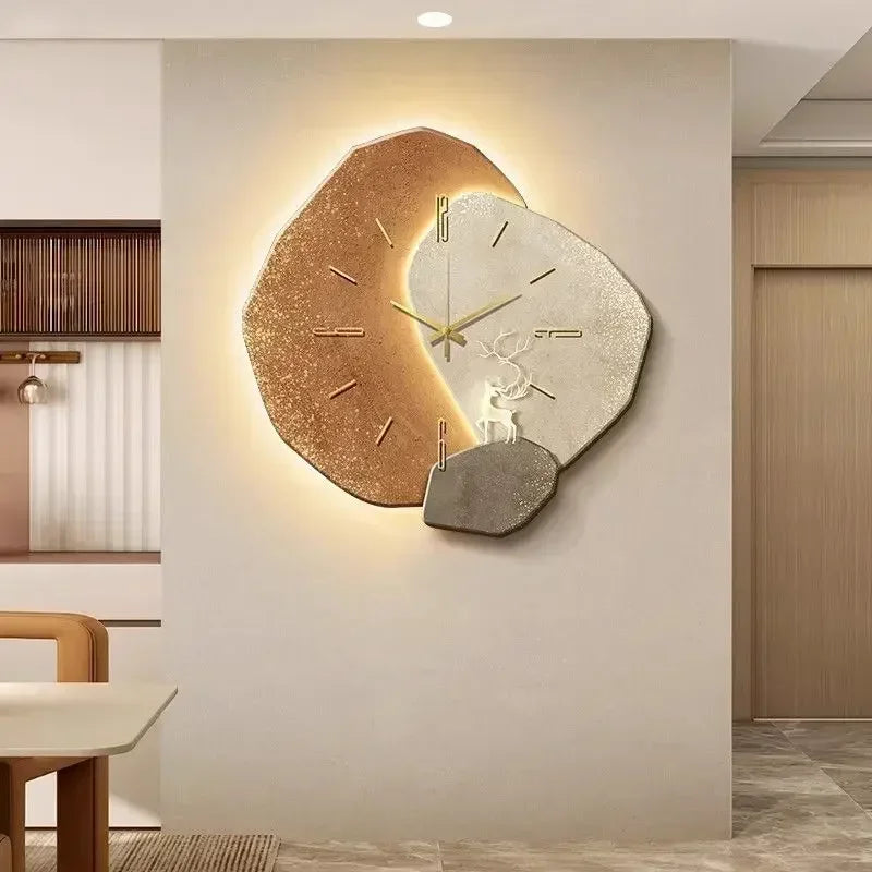 LumoClock stor moderne veggklokke med stille kvarts og LED-lys