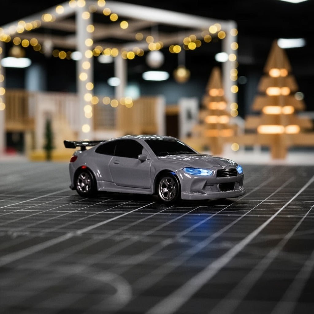 VoltBite 1:64 Mini Racingbil med 2,4 GHz fjärrkontroll och driftdäck