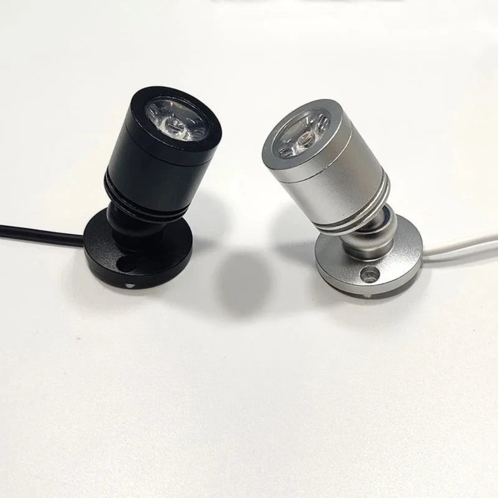 USB LED reflektor pro výstavní police a skříně