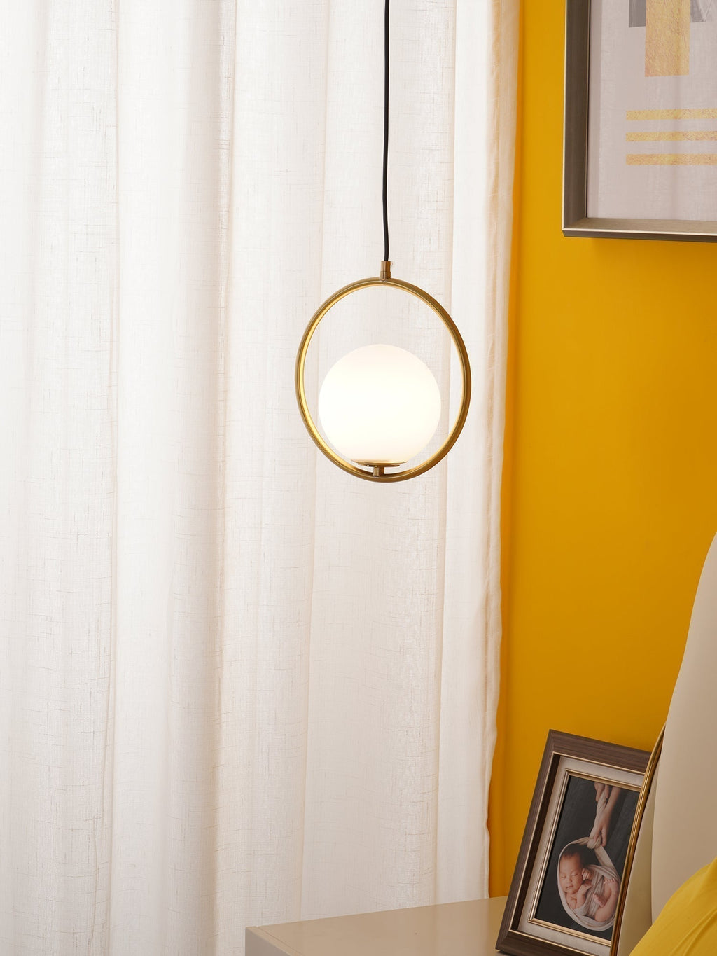 Astraea Moderne Hanglamp voor Elegante Woonruimtes | Snurv