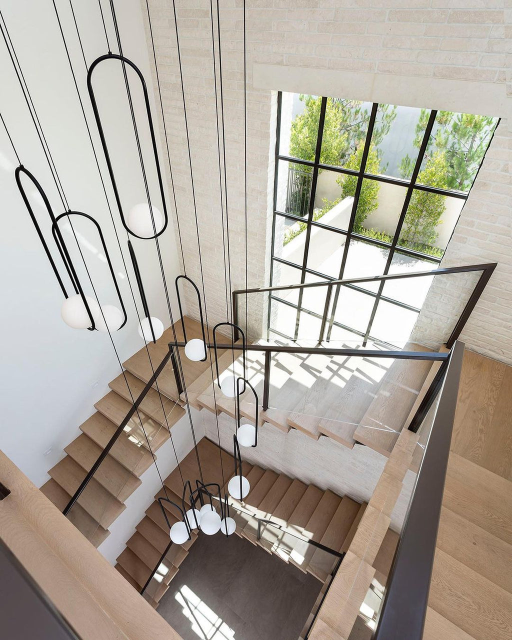Astraea Moderne Hanglamp voor Elegante Woonruimtes | Snurv