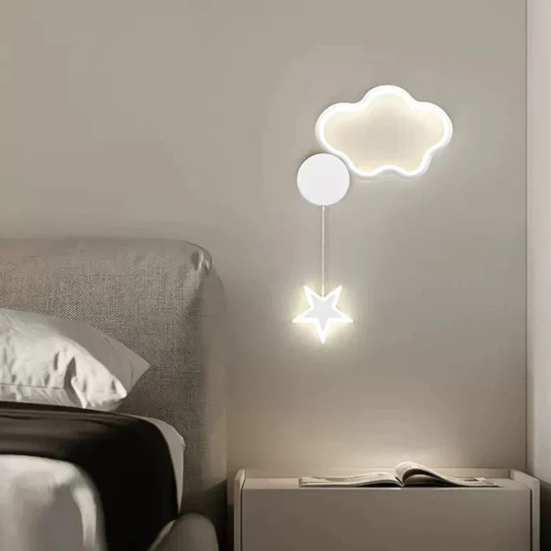 Lampa ścienna LunaCrest Księżyc i Chmura do dekoracji sypialni
