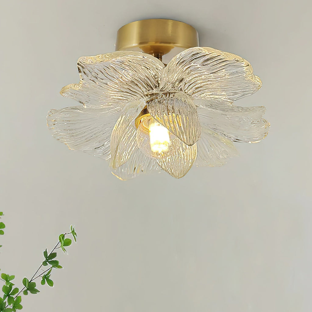 Plafonnier en résine Blossom et laiton pour chambre et couloir