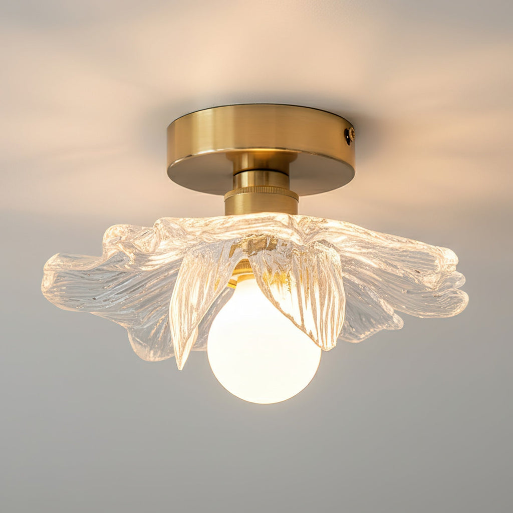 Plafonnier en résine Blossom et laiton pour chambre et couloir