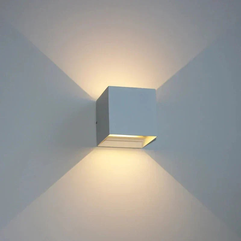 LumaLine Exterior Wall Light For Modern Outdoor Lighting